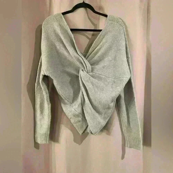 Women’s Gray Harper Heritage Off the Shoulder Sweater - Picture 2 of 4